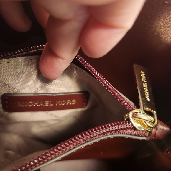 Michael Kors NWOT Pratt Medium Shoulder Bucket Bag - Picture 11 of 12